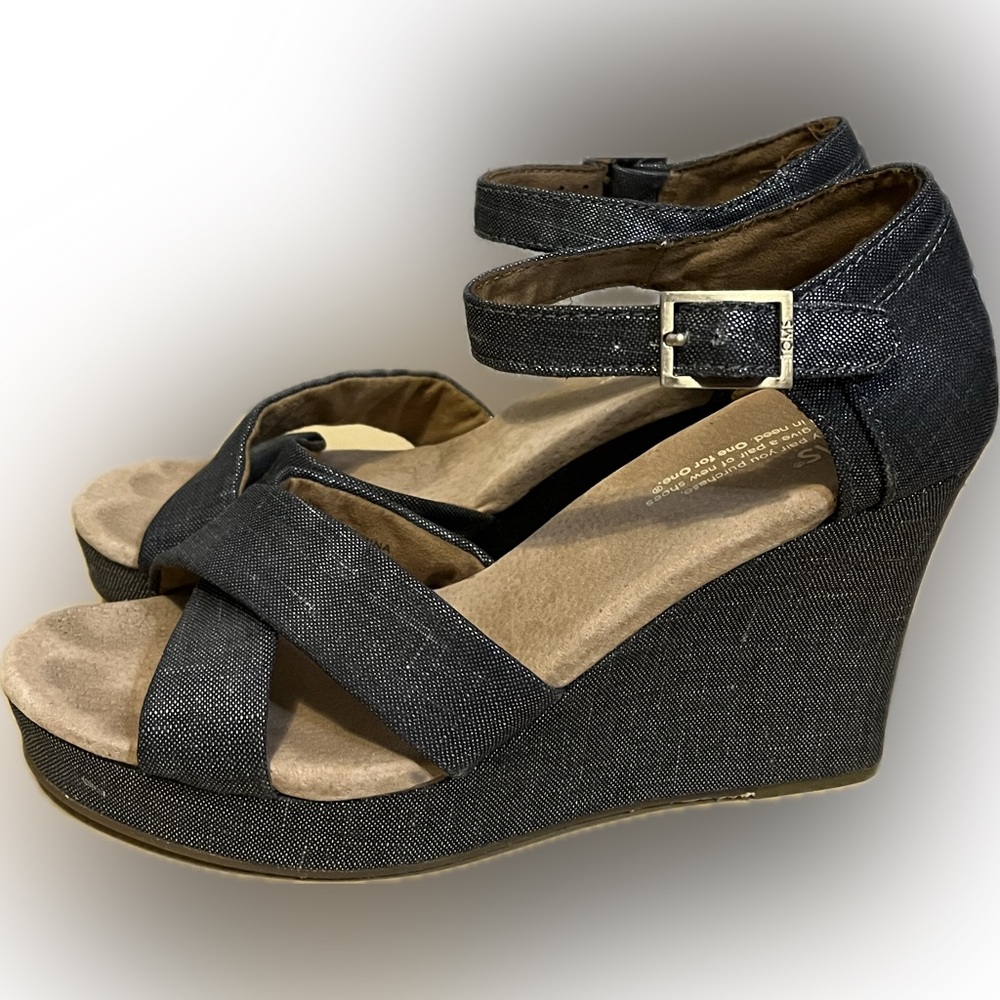 TOMS Sienna Wedge Black Metallic Denim Sandal size 7.5W - Picture 2 of 14